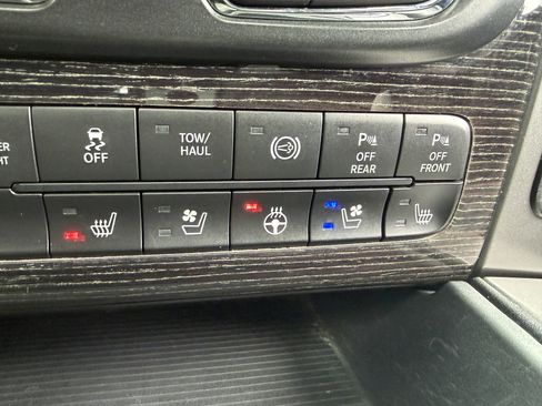 Used 2018 RAM 2500 Limited image 50