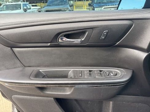 Used 2013 GMC Acadia SLT image 21