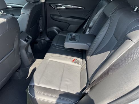 Used 2023 Buick Envision Essence image 5