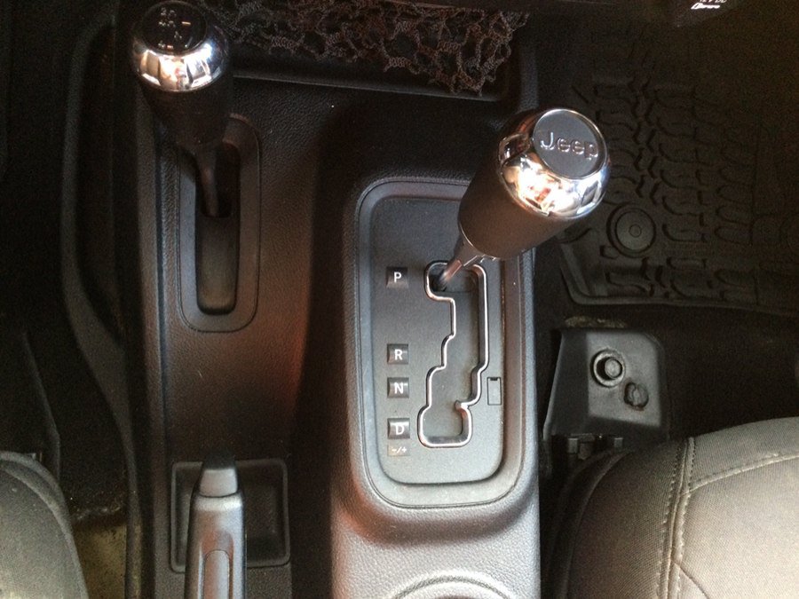 Used 2014 Jeep Wrangler Unlimited Sport w/ Quick Order Package 24S AWD/4WD image 31