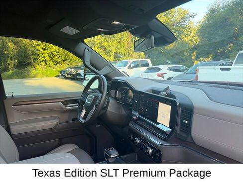 Used 2024 GMC Sierra 1500 SLT AWD/4WD image 16