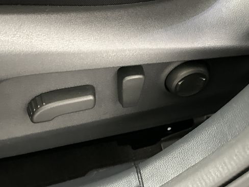 Used 2025 Subaru Legacy Premium AWD/4WD image 18