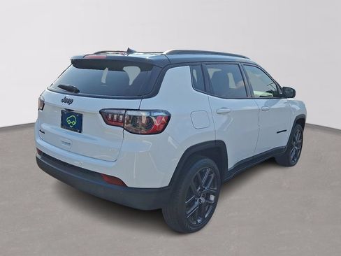 Used 2026 Jeep Compass Limited AWD/4WD image 6