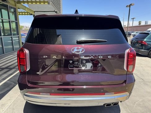 Used 2024 Hyundai Palisade Calligraphy image 12