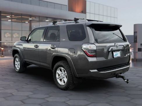 Used 2014 Toyota 4Runner SR5 AWD/4WD image 6