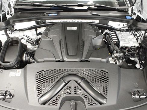 New 2026 Porsche Macan S AWD/4WD image 41