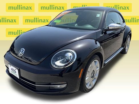 Used 2013 Volkswagen Beetle Turbo FWD image 10