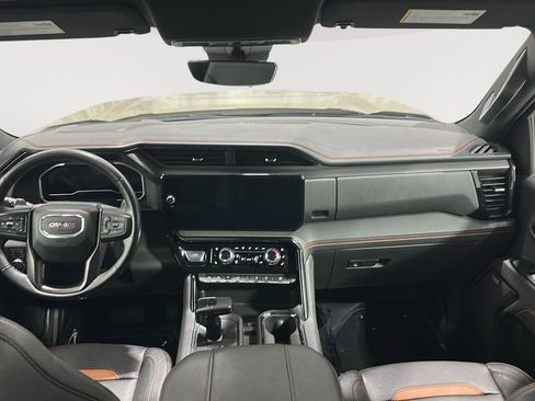 Used 2023 GMC Sierra 1500 AT4 w/ Technology Package image 18