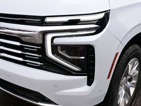 New 2026 Chevrolet Tahoe Premier w/ Sun And Tow Package AWD/4WD image 12