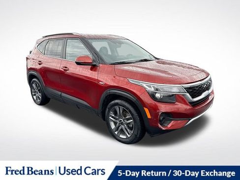 Used 2023 Kia Seltos S AWD/4WD image 1