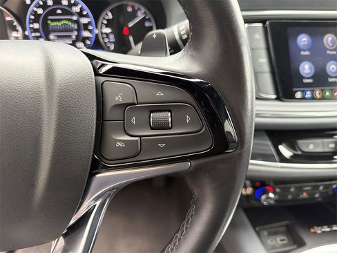 Used 2024 Buick Enclave Premium image 29
