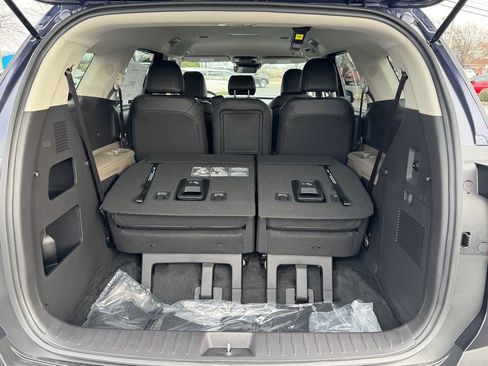 New 2026 Kia Carnival LXS image 7