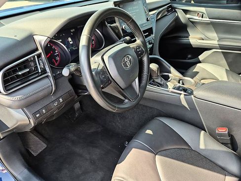 Used 2023 Toyota Camry XSE FWD image 16