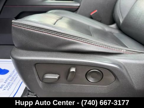 Used 2022 Chevrolet Suburban RST w/ Luxury Package AWD/4WD image 15