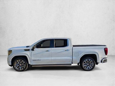 Used 2023 GMC Sierra 1500 Denali w/ Denali Reserve Package AWD/4WD image 8