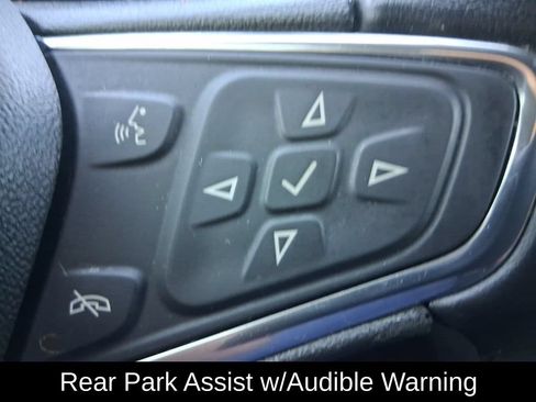 Used 2020 Chevrolet Equinox LT AWD/4WD image 19