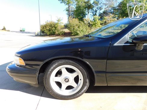 Used 1994 Chevrolet Impala SS image 11