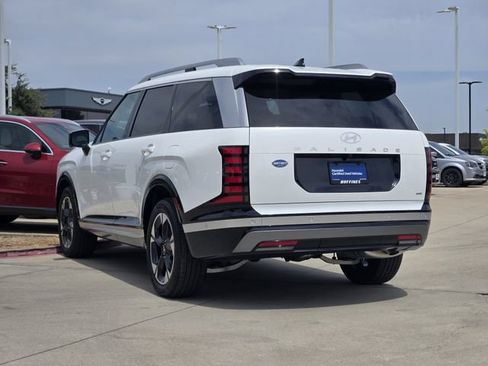 Certified 2026 Hyundai Palisade Limited AWD/4WD image 3
