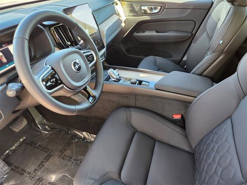 New 2026 Volvo XC60 B5 Plus w/ Climate Package image 7