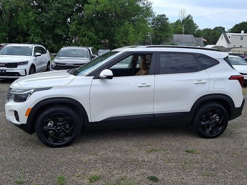 Certified 2026 Kia Seltos EX w/ EX Sunroof Package AWD/4WD image 4