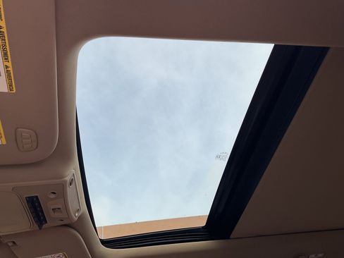 Used 2017 Ford F250 Lariat w/ Lariat Ultimate Package image 38