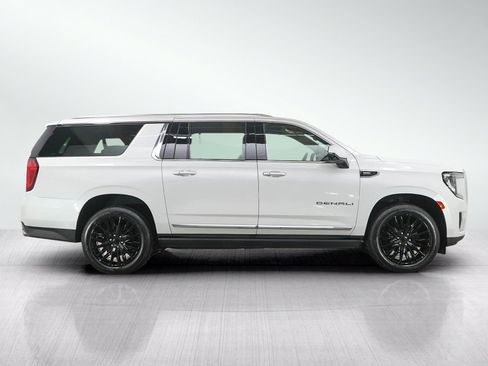 Used 2024 GMC Yukon XL Denali w/ LPO, Floor Liner Package AWD/4WD image 6