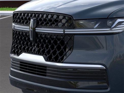 New 2026 Lincoln Navigator L Reserve image 17