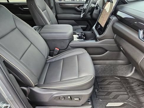 Used 2026 GMC Yukon Elevation w/ LPO, Floor Liner Package RWD image 12