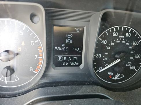 Used 2017 Nissan Titan S AWD/4WD image 14