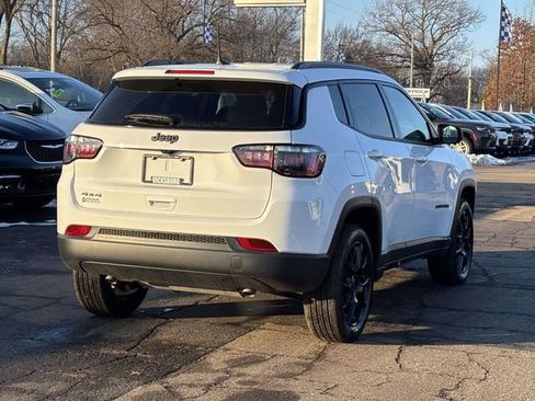 New 2026 Jeep Compass Latitude image 29