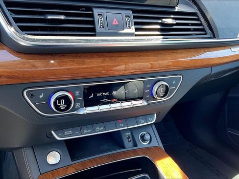 Certified 2022 Audi Q5 2.0T Premium Plus image 16