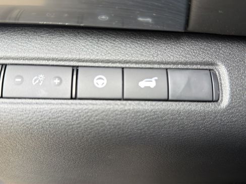 New 2026 Nissan Pathfinder SL AWD/4WD image 23