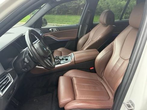 Used 2021 BMW X5 xDrive40i w/ M Sport Package AWD/4WD image 13