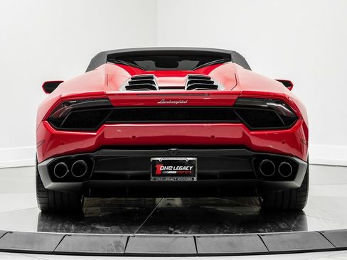 Used 2018 Lamborghini Huracan LP 580-2 RWD image 11