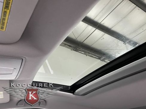 Used 2016 Acura MDX SH-AWD image 19