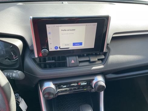 Used 2023 Toyota RAV4 LE image 18