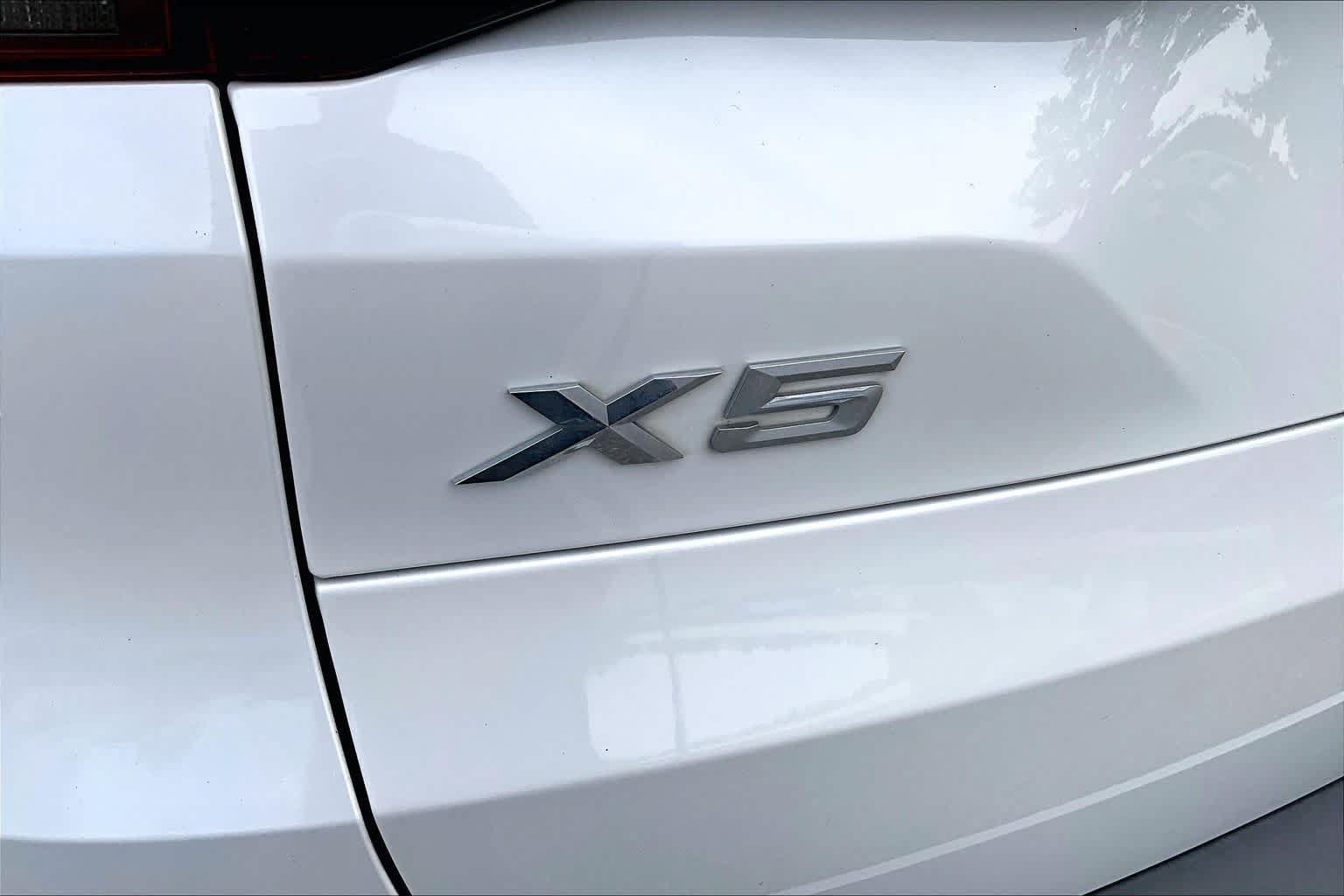Used 2020 BMW X5 sDrive40i w/ Convenience Package RWD image 32