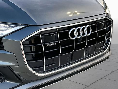 Used 2022 Audi Q8 Premium Plus w/ Premium Plus Package AWD/4WD image 39