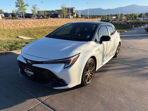 Used 2025 Toyota Corolla Hatchback FWD image 3