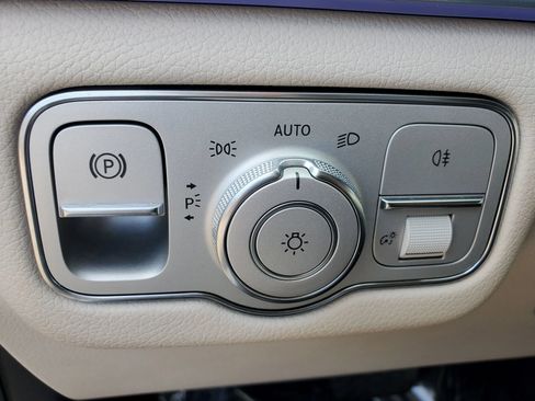 Used 2022 Mercedes-Benz GLS 450 4MATIC image 67
