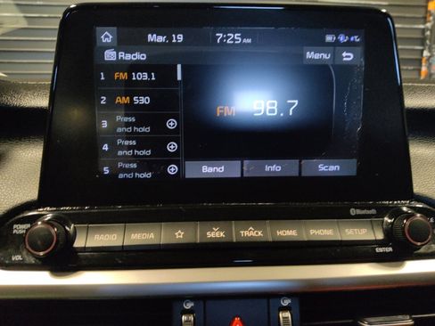 Used 2019 Kia Forte LXS image 25