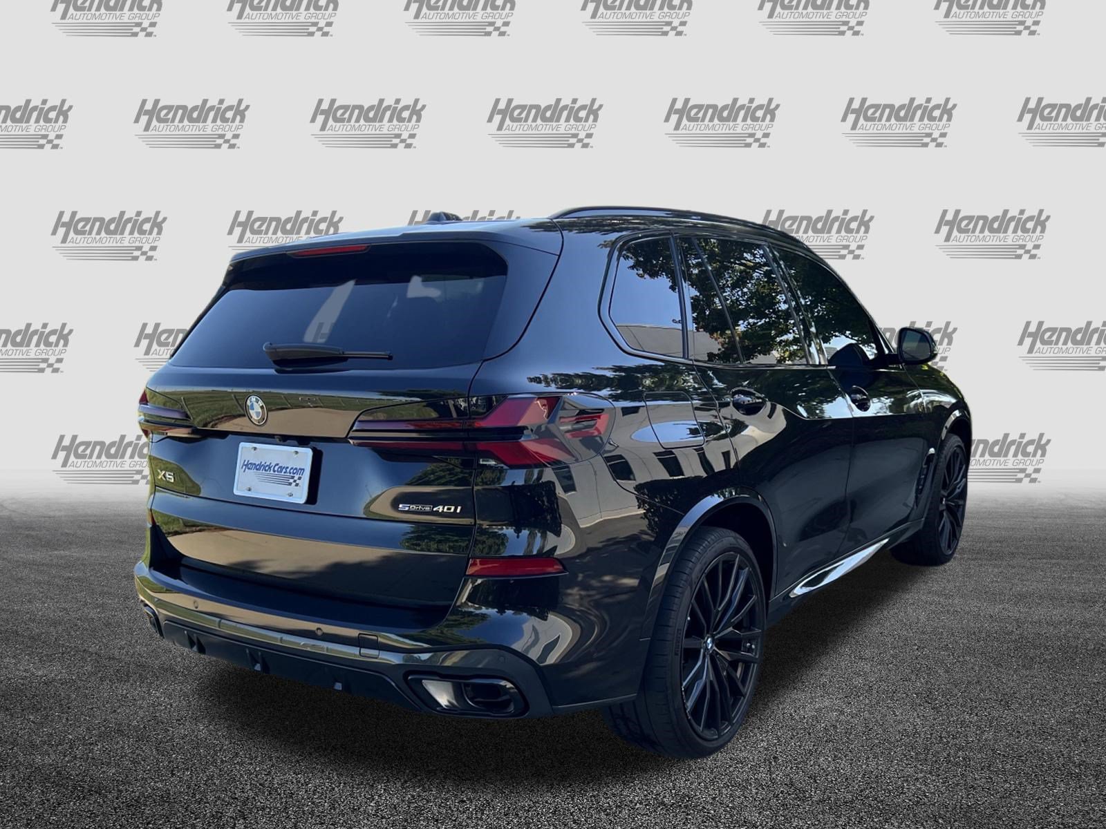 Used 2025 BMW X5 sDrive40i w/ Executive Package RWD image 9