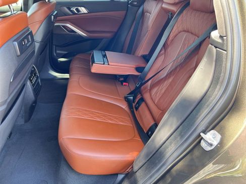 Used 2022 BMW X6 xDrive40i w/ Executive Package image 15