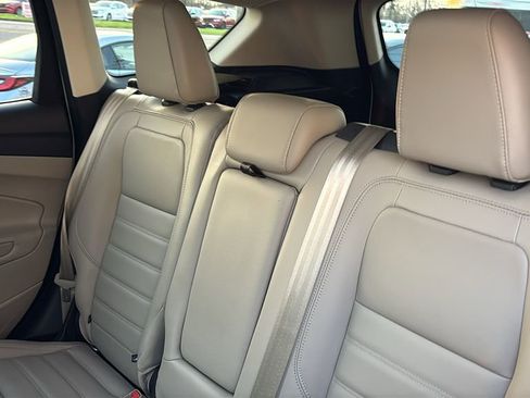 Used 2017 Ford Escape Titanium image 26