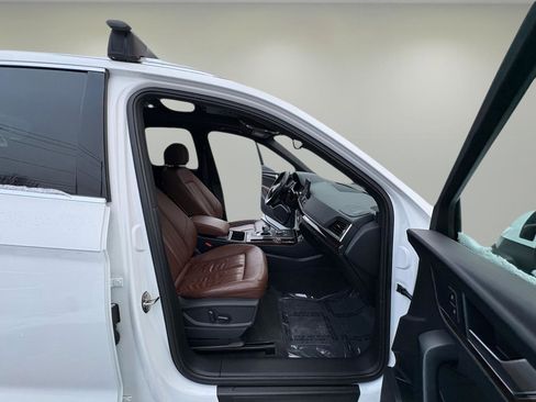 Used 2019 Audi Q5 2.0T Premium w/ Convenience Package image 37