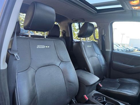 Used 2013 Nissan Frontier PRO-4X w/ Pro-4x Luxury Pkg image 12