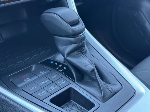 New 2025 Toyota RAV4 XLE image 18