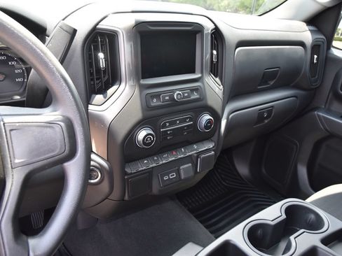 Used 2026 Chevrolet Silverado 1500 Custom Trail Boss w/ LPO, Dark Essentials Package AWD/4WD image 9