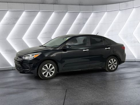 Used 2023 Kia Rio S w/ Technology Package FWD image 3