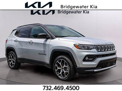 Used 2025 Jeep Compass Limited AWD/4WD image 1